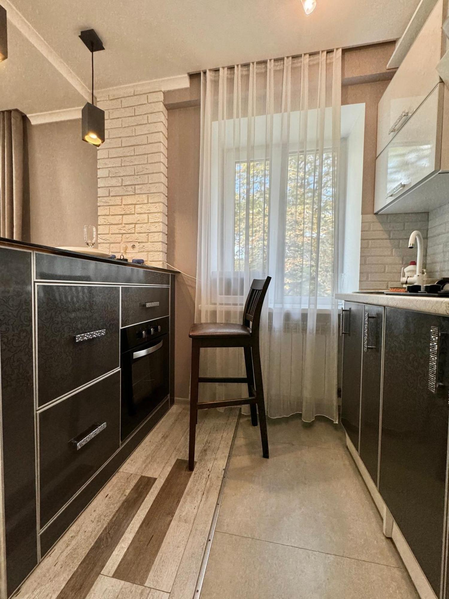 Apartpoltava Розкішна Студія З Кутовою Ванною, 1-Й Будинок Біля Корпусного Парку, Панорамний Балкон Екстериор снимка